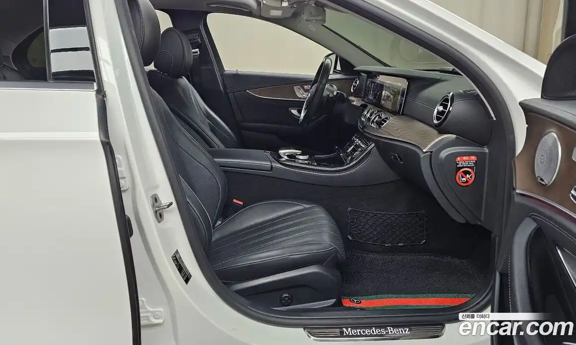 Mercedes-Benz E-Class 2019 2.0 Автомат в Москве № 209290, фото 7