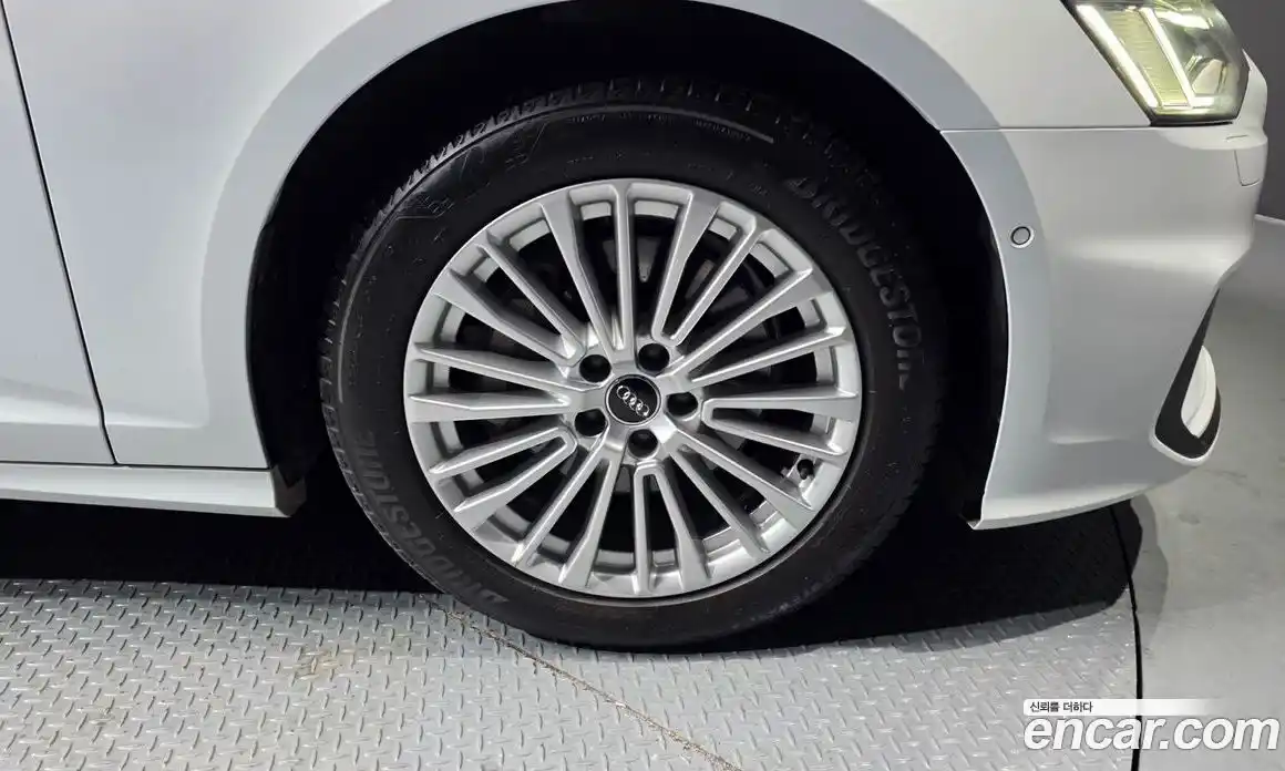 Audi A6 2020 2.0 Автомат в Москве № 209295, фото 17