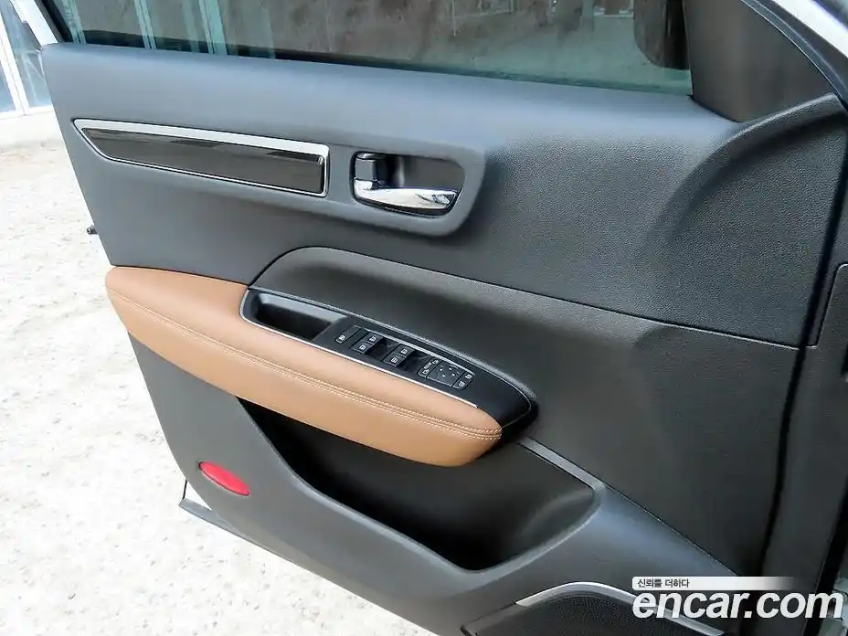 Renault QM6 2024 2.0 Автомат в Москве № 209869, фото 11