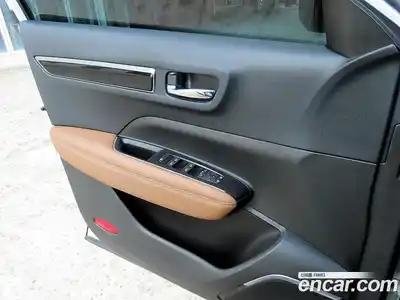 Renault QM6 2024 2.0 Автомат в Москве № 209869, миниатюра 11