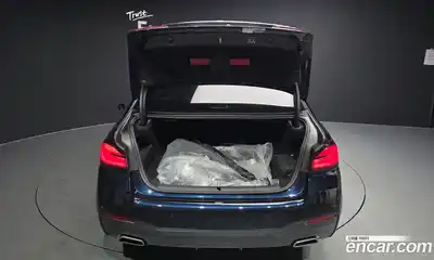 BMW 5-Series 2023 2.0 Автомат в Москве № 211219, миниатюра 2