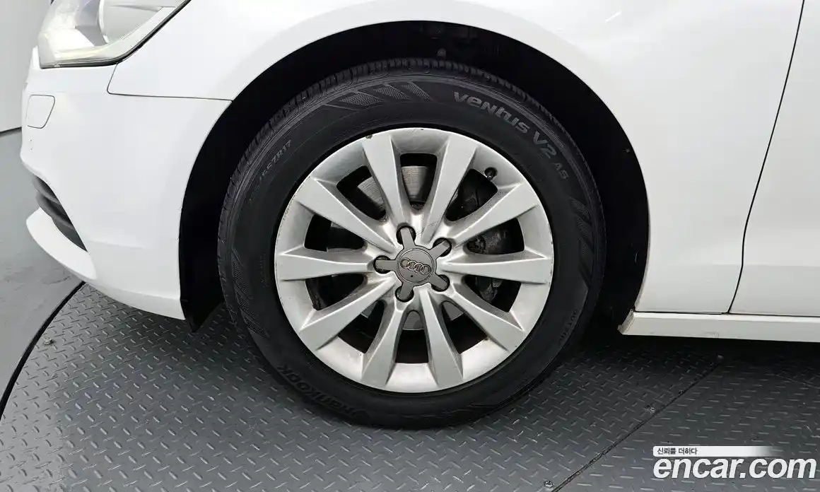 Audi A6 2012 2.0 Автомат в Москве № 212662, фото 10