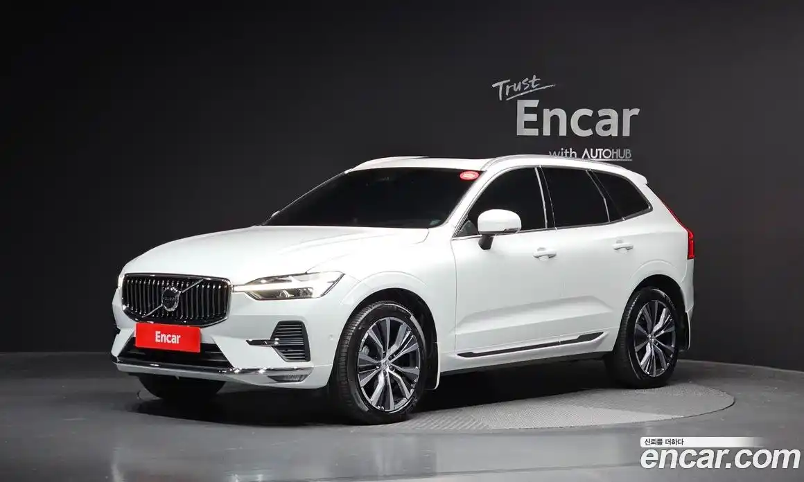 Volvo XC60 2022 2.0 Автомат в Москве № 212835, фото 17