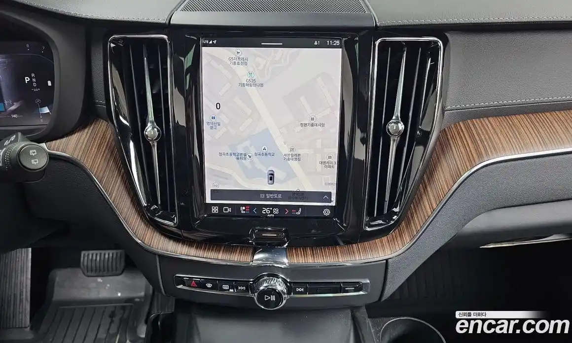 Volvo XC60 2022 2.0 Автомат в Москве № 212835, фото 18