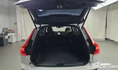 Volvo XC60 2022 2.0 Автомат в Москве № 212835, миниатюра 7