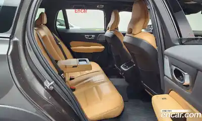 Volvo V60 2022 2.0 Автомат в Москве № 212893, миниатюра 12