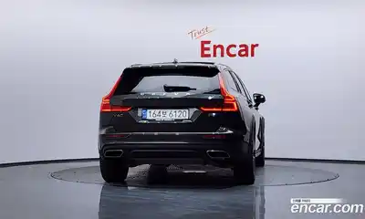 Volvo V60 2022 2.0 Автомат в Москве № 212893, миниатюра 4