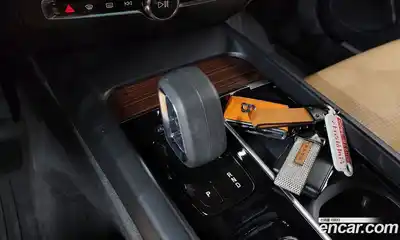 Volvo V60 2022 2.0 Автомат в Москве № 212893, миниатюра 9