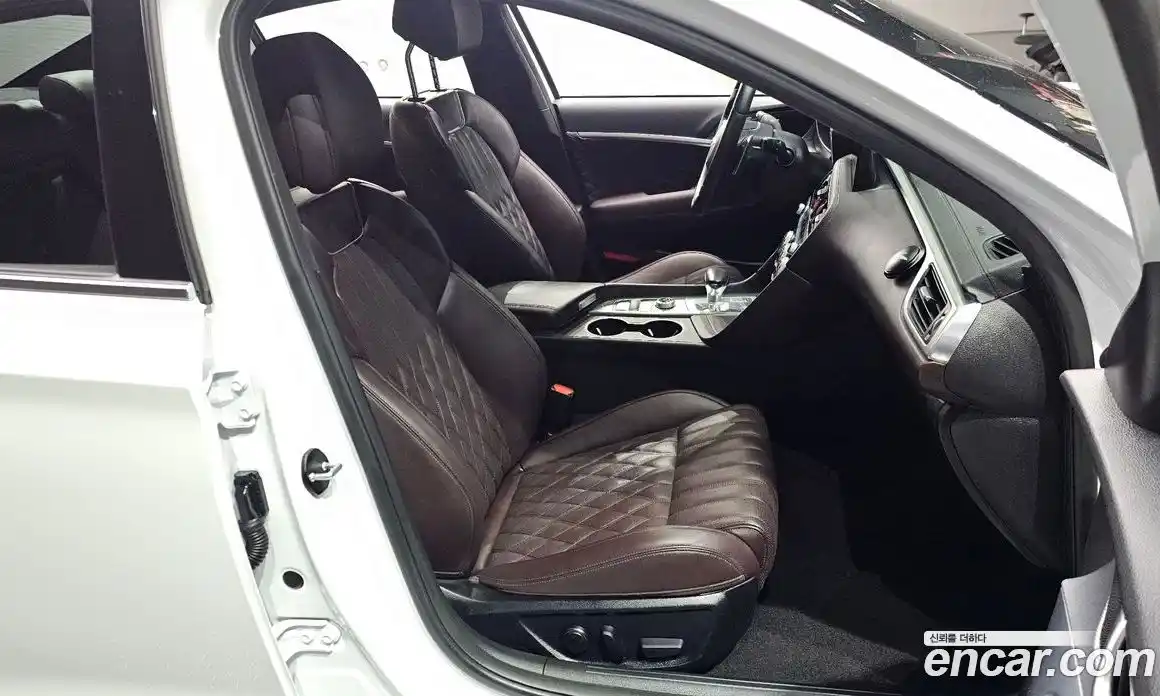 Genesis G70 2021 2.0 Автомат в Москве № 21308, фото 10