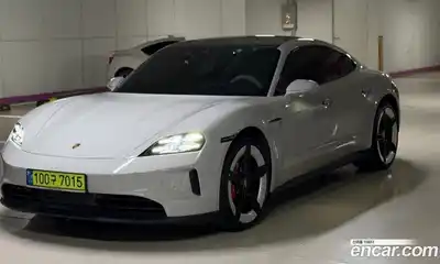 Porsche Taycan 2025 Автомат в Москве № 213095, миниатюра 3