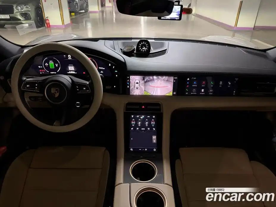 Porsche Taycan 2025 Автомат в Москве № 213095, фото 8