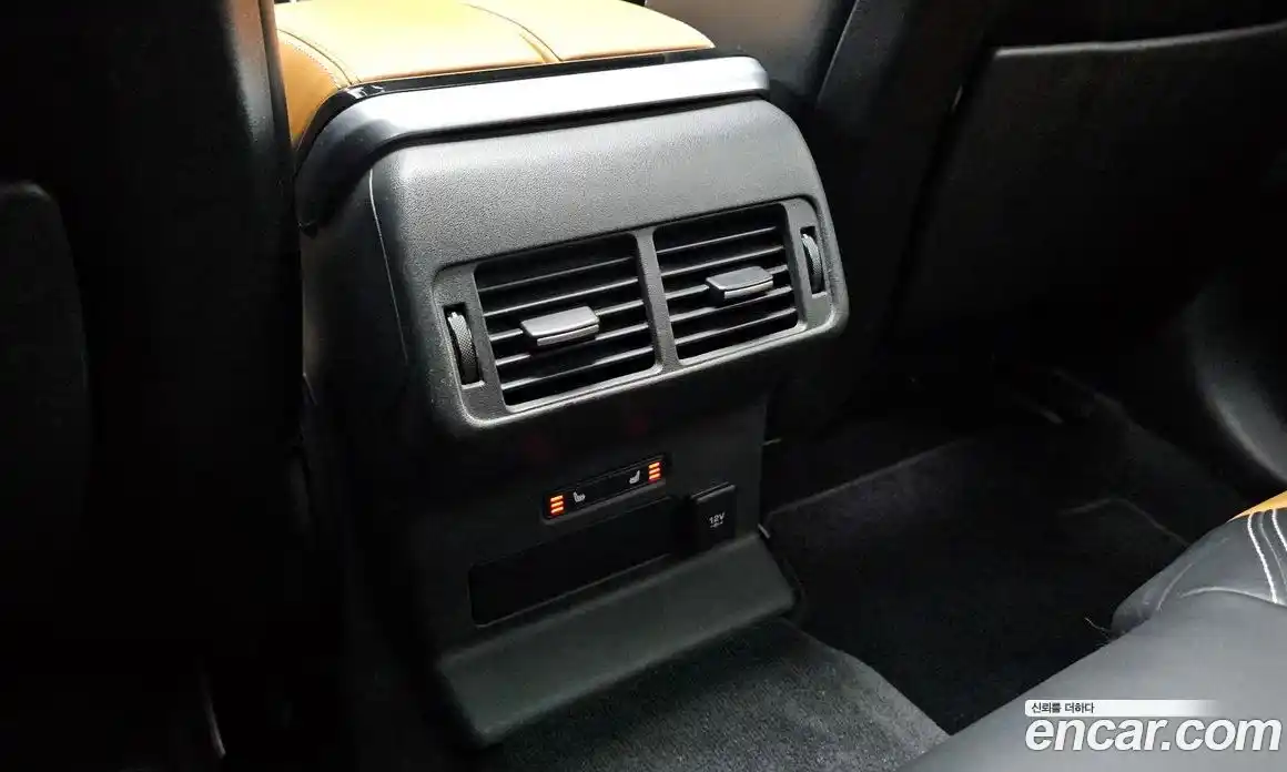 Land Rover Range-Rover Velar 2020 3.0 Автомат в Москве № 213359, фото 11