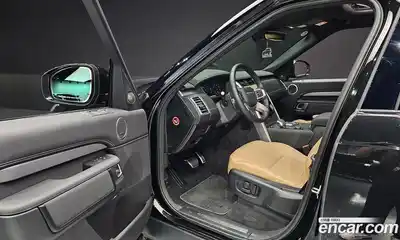 Land Rover Discovery 2024 3.0 Автомат в Москве № 213894, миниатюра 11