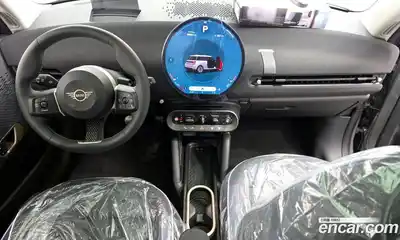 Mini Cooper 2024 0.1 Автомат в Москве № 213911, миниатюра 5