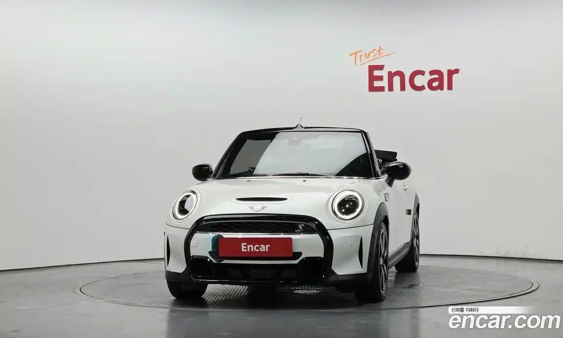 Mini Cooper Convertible 2023 2.0 Автомат в Москве № 214168, фото 16