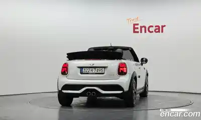 Mini Cooper Convertible 2023 2.0 Автомат в Москве № 214168, миниатюра 4