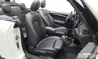 Mini Cooper Convertible 2023 2.0 Автомат в Москве № 214168, миниатюра 5