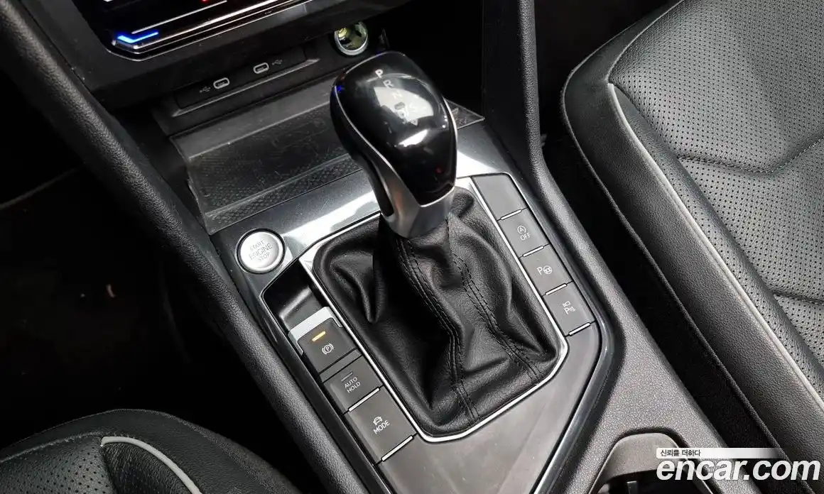 Volkswagen Tiguan 2023 2.0 Автомат в Москве № 215025, фото 12