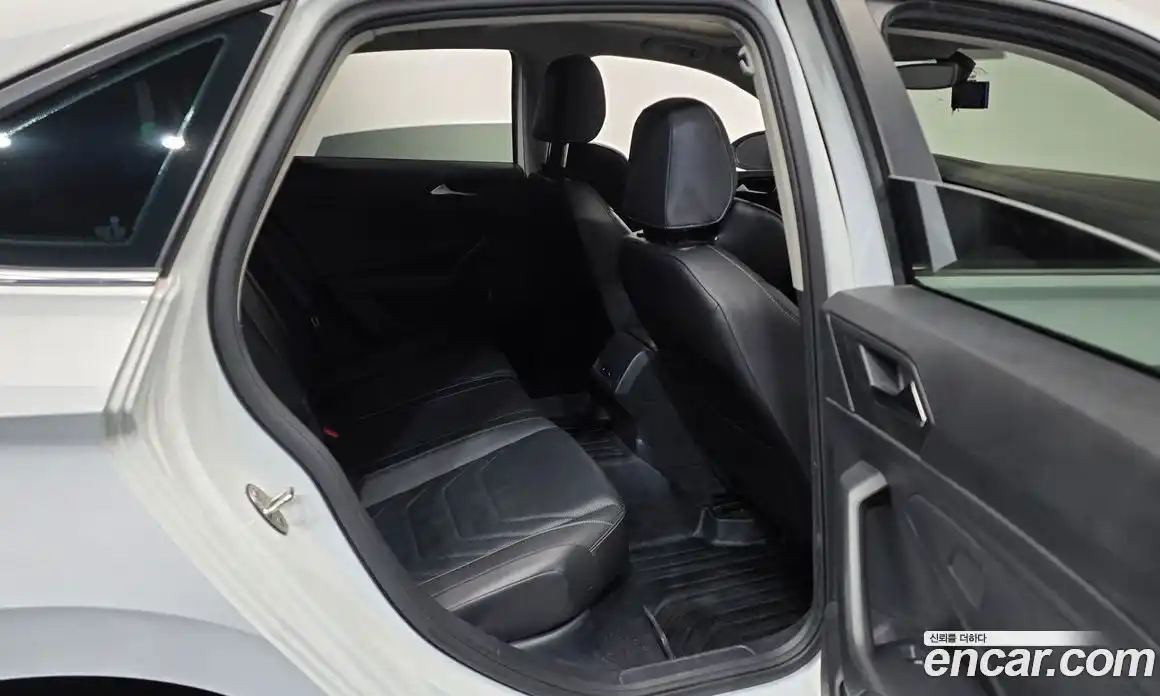 Volkswagen Jetta 2020 1.4 Автомат в Москве № 215221, фото 11