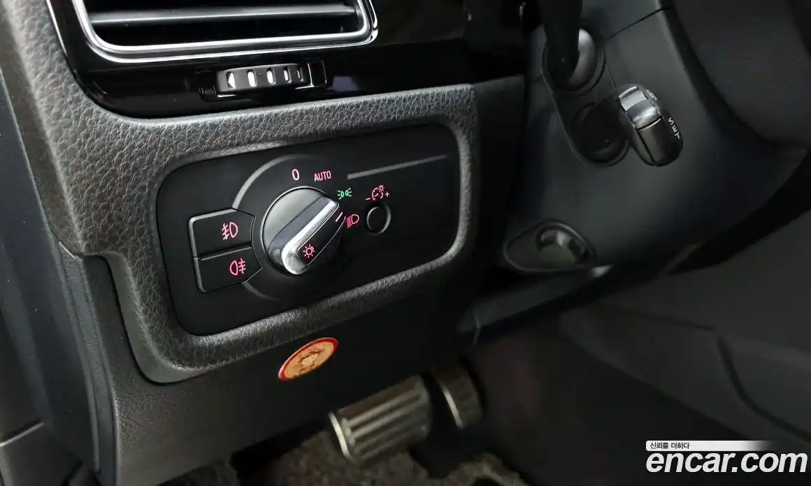 Volkswagen Touareg 2013 4.1 Автомат в Москве № 215385, фото 16