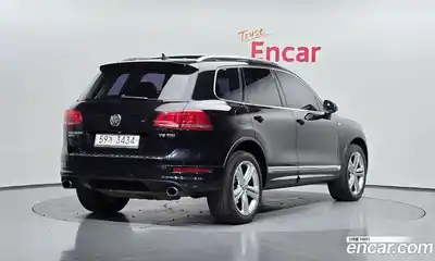 Volkswagen Touareg 2013 4.1 Автомат в Москве № 215385, миниатюра 2