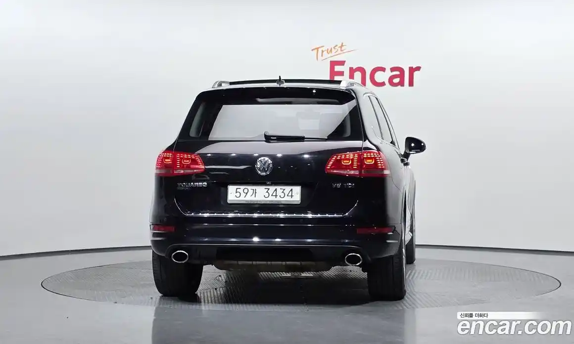 Volkswagen Touareg 2013 4.1 Автомат в Москве № 215385, фото 4