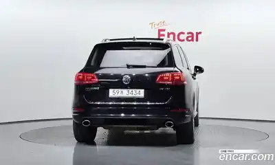 Volkswagen Touareg 2013 4.1 Автомат в Москве № 215385, миниатюра 4