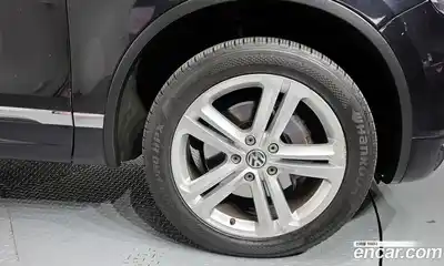 Volkswagen Touareg 2013 4.1 Автомат в Москве № 215385, миниатюра 5