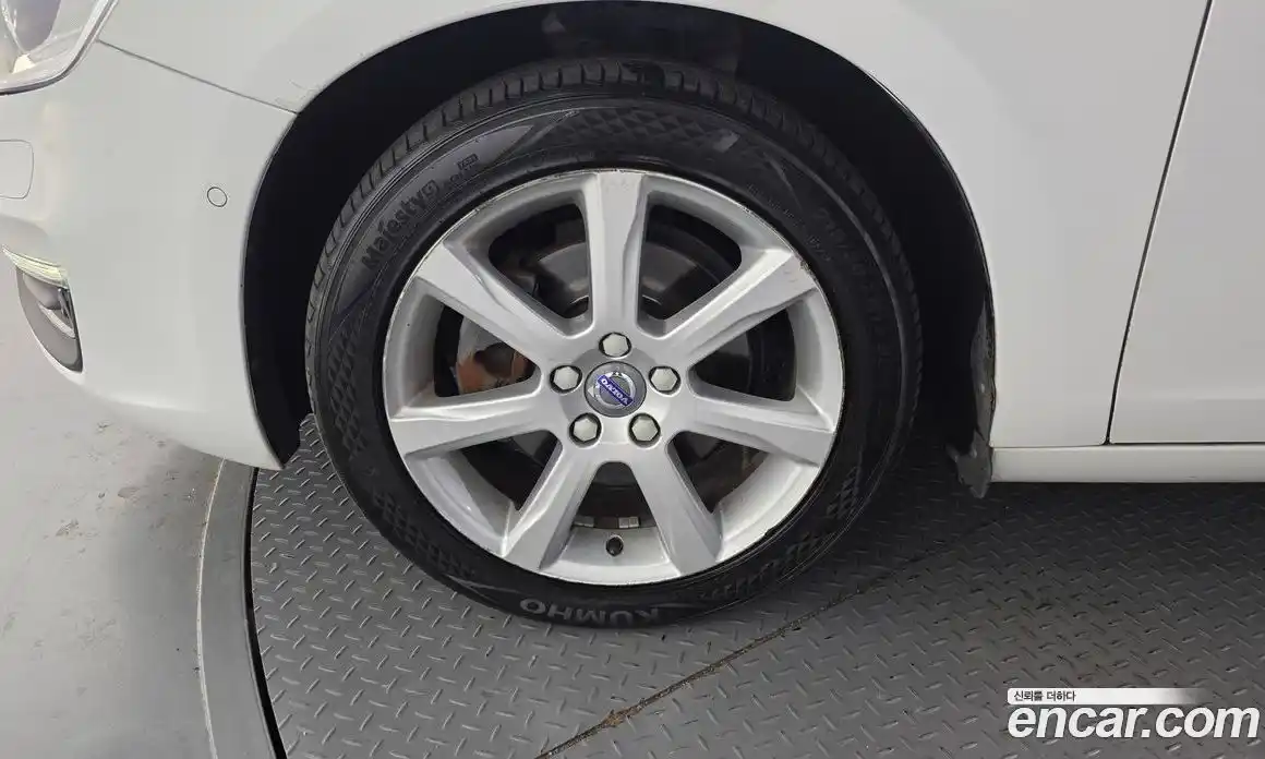 Volvo V60 2017 2.0 Автомат в Москве № 217874, фото 14