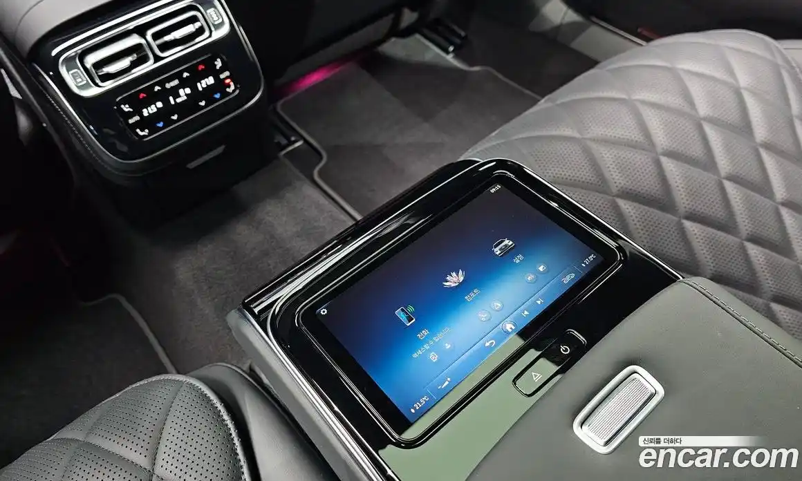 Mercedes-Benz S-Class 2023 3.0 Автомат в Москве № 219226, фото 17