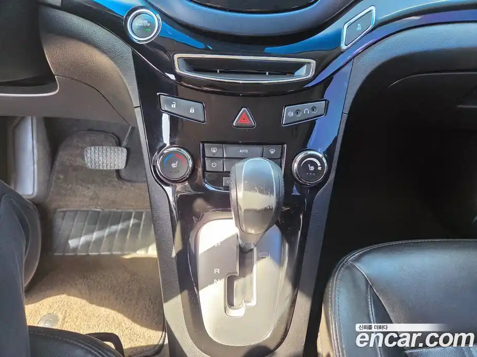 Chevrolet Orlando 2012 2.0 Автомат в Москве № 219435, фото 13