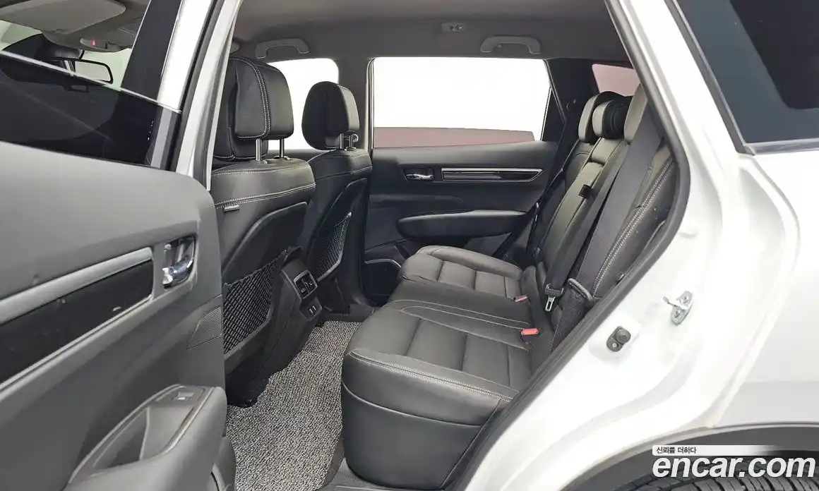 Renault QM6 2024 2.0 Автомат в Москве № 220992, фото 16