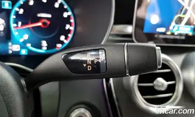 Mercedes-Benz GLC-Class 2023 2.0 Автомат в Москве № 222554, миниатюра 9