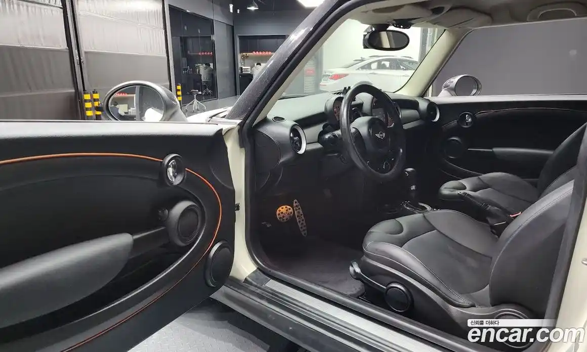 Mini Cooper 2013 2.0 Автомат в Москве № 223500, фото 18