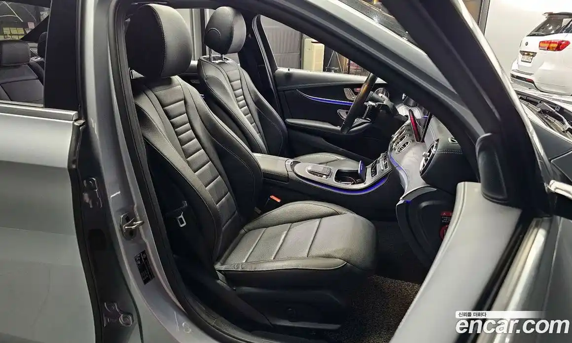 Mercedes-Benz E-Class 2022 1.9 Автомат в Москве № 224934, фото 11