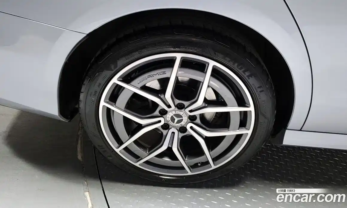 Mercedes-Benz E-Class 2022 1.9 Автомат в Москве № 224934, фото 7