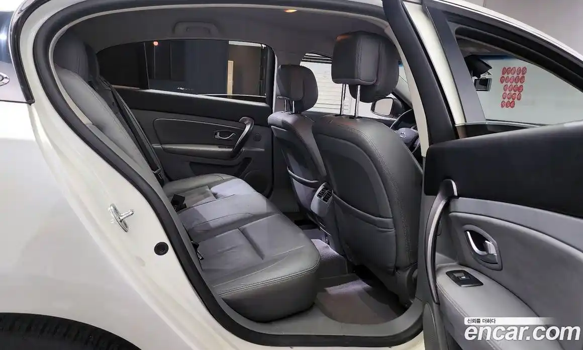 Renault SM5 2010 2.0 Автомат в Москве № 226004, фото 20