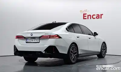 BMW 5-Series 2024 2.0 Автомат в Москве № 227897, миниатюра 2