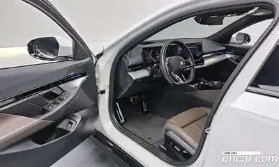 BMW 5-Series 2024 2.0 Автомат в Москве № 227897, миниатюра 7