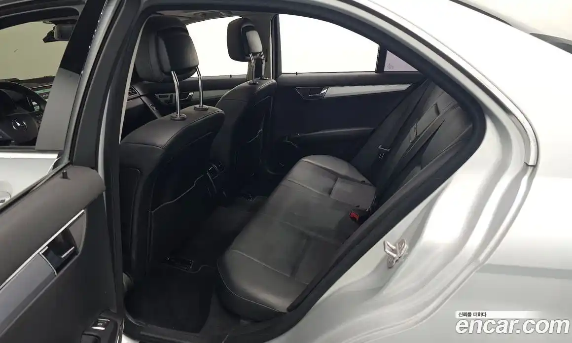 Mercedes-Benz C-Class 2011 1.8 Автомат в Москве № 229641, фото 15