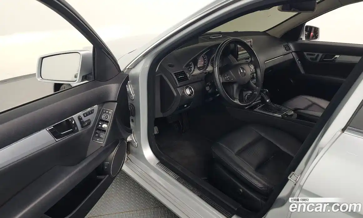 Mercedes-Benz C-Class 2011 1.8 Автомат в Москве № 229641, фото 18