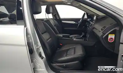 Mercedes-Benz C-Class 2011 1.8 Автомат в Москве № 229641, миниатюра 3