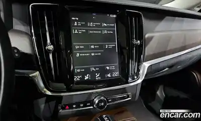 Volvo V90 2018 2.0 Автомат в Москве № 230557, миниатюра 11