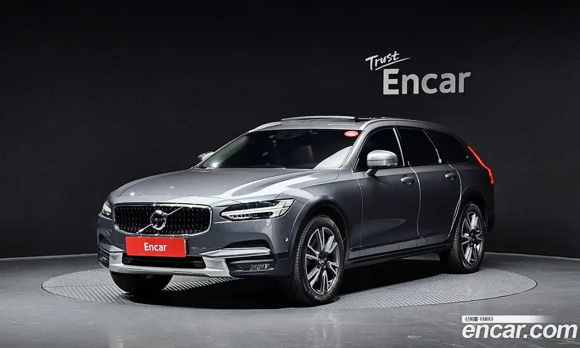 Volvo V90 2018 2.0 Автомат в Москве № 230557, фото 15