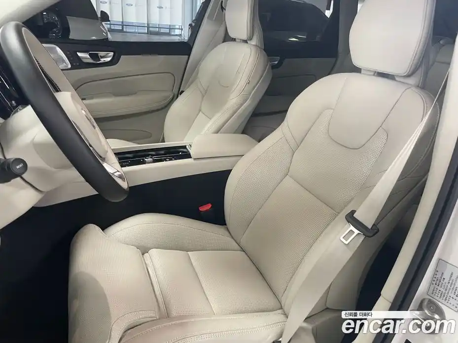 Volvo XC60 2026 2.0 Автомат в Москве № 230735, фото 10