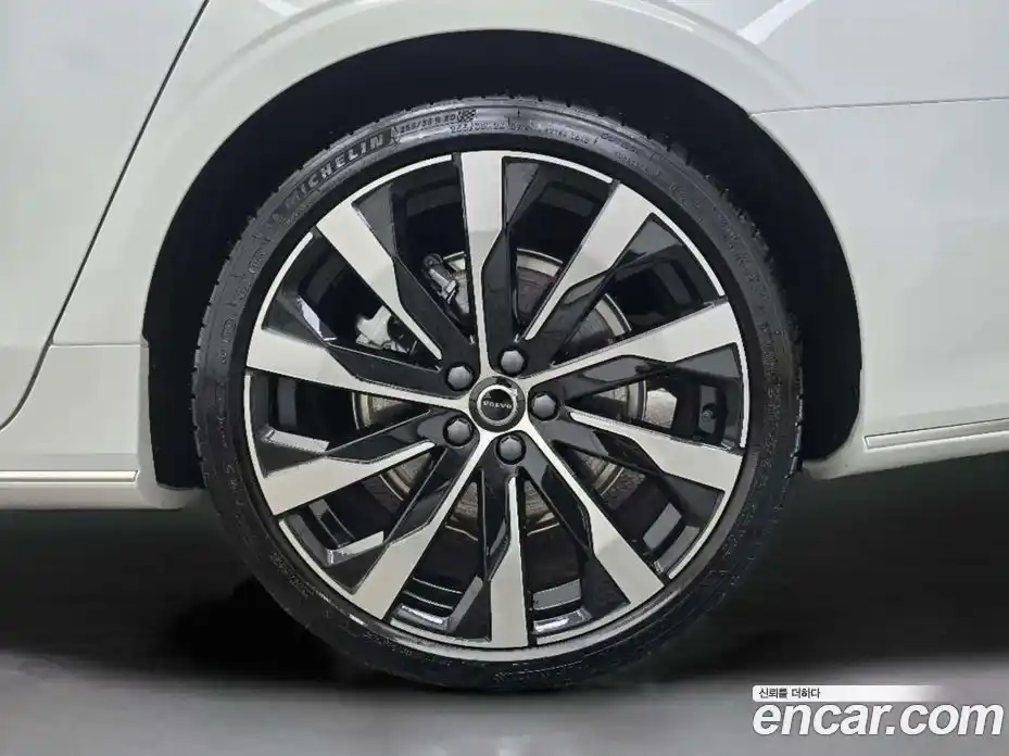 Volvo S90 2026 2.0 Автомат в Москве № 230806, фото 5