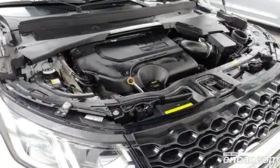 Land Rover Discovery Sport, 2025