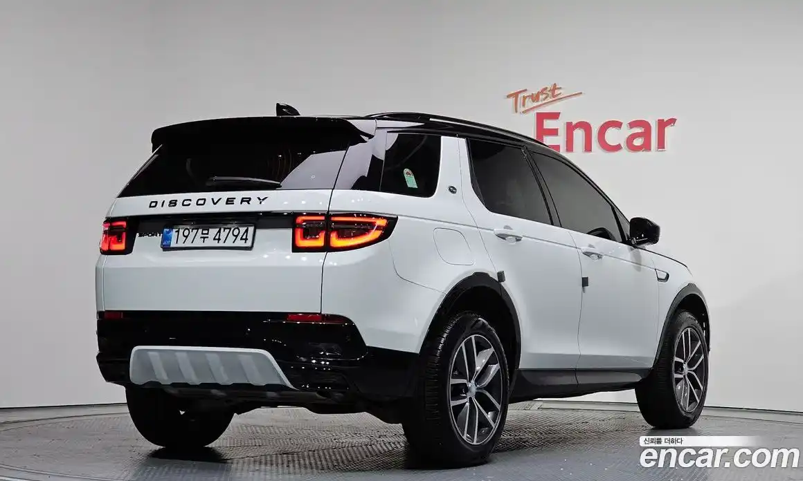 Land Rover Discovery Sport 2025 2.0 Автомат в Москве № 231168, фото 17