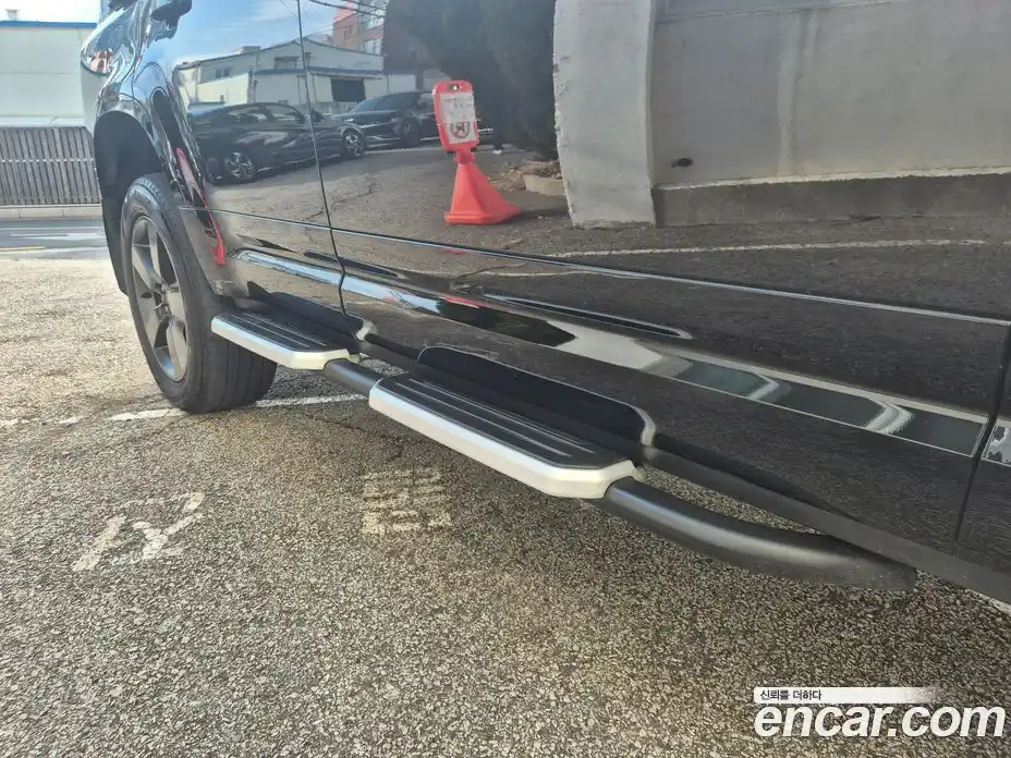 Land Rover Defender 2023 3.0 Автомат в Москве № 231331, фото 16