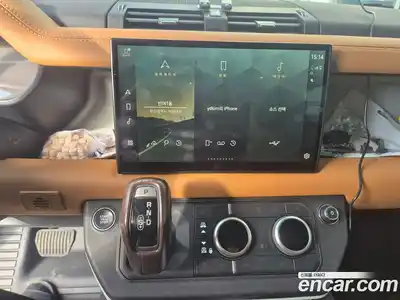 Land Rover Defender 2023 3.0 Автомат в Москве № 231331, миниатюра 7